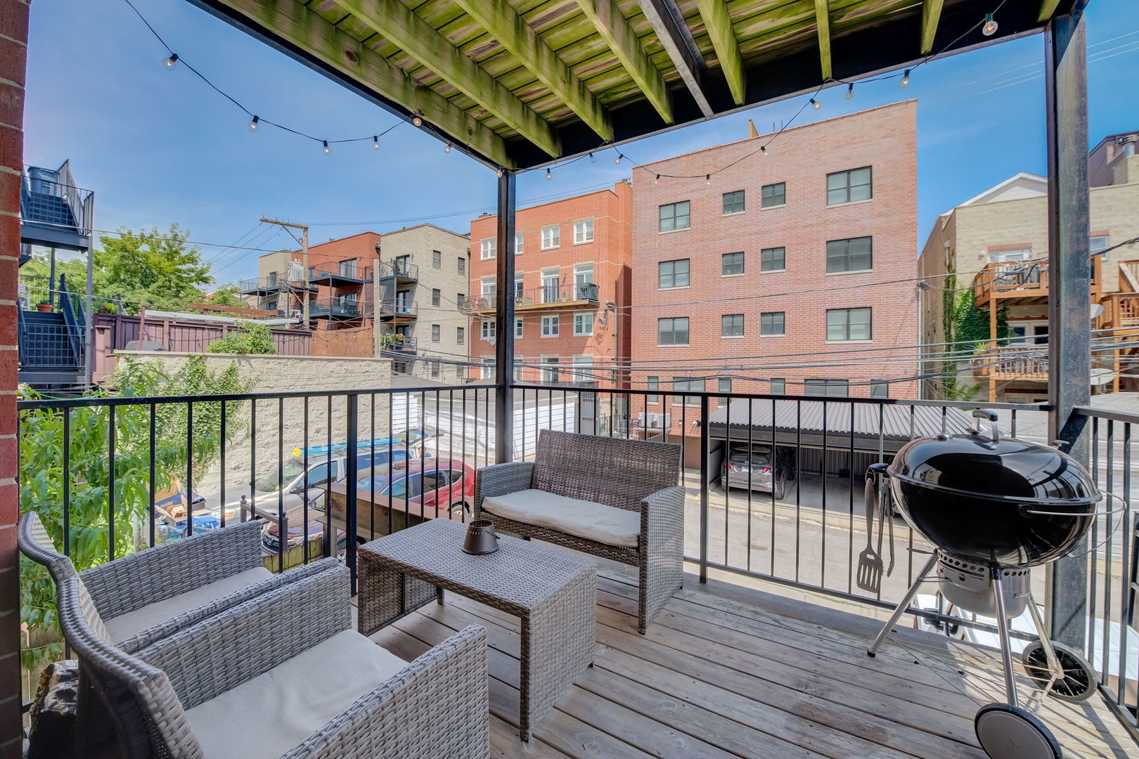842 W Aldine Avenue Unit: 1