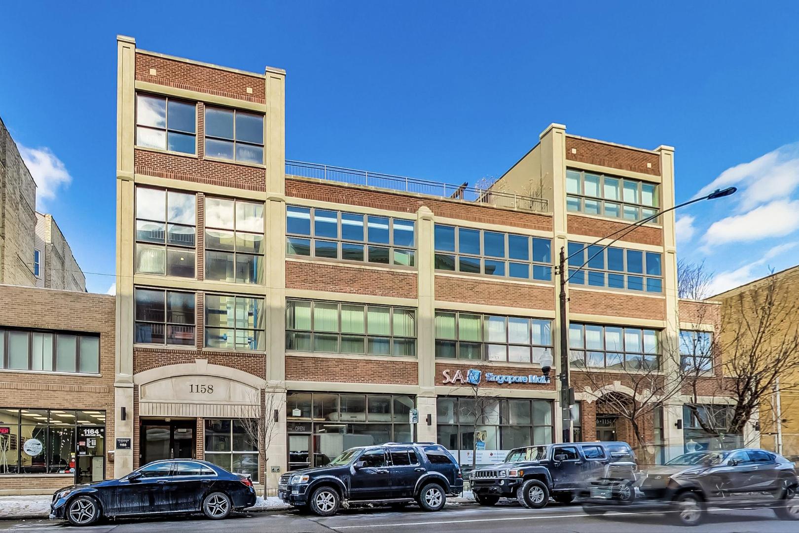 1158 W Armitage Avenue Unit: 206
