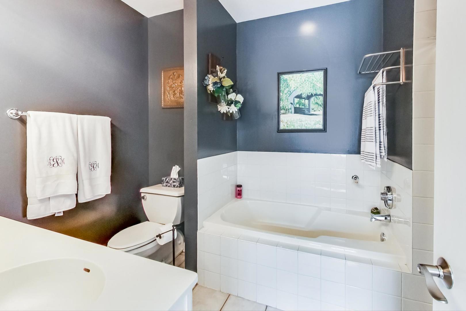 1158 W Armitage Avenue Unit: 206