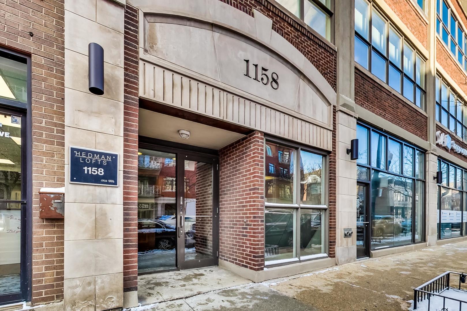 1158 W Armitage Avenue Unit: 206