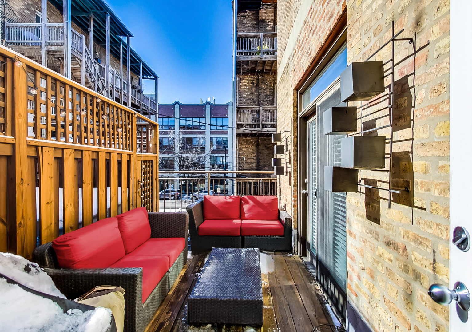 1158 W Armitage Avenue Unit: 206