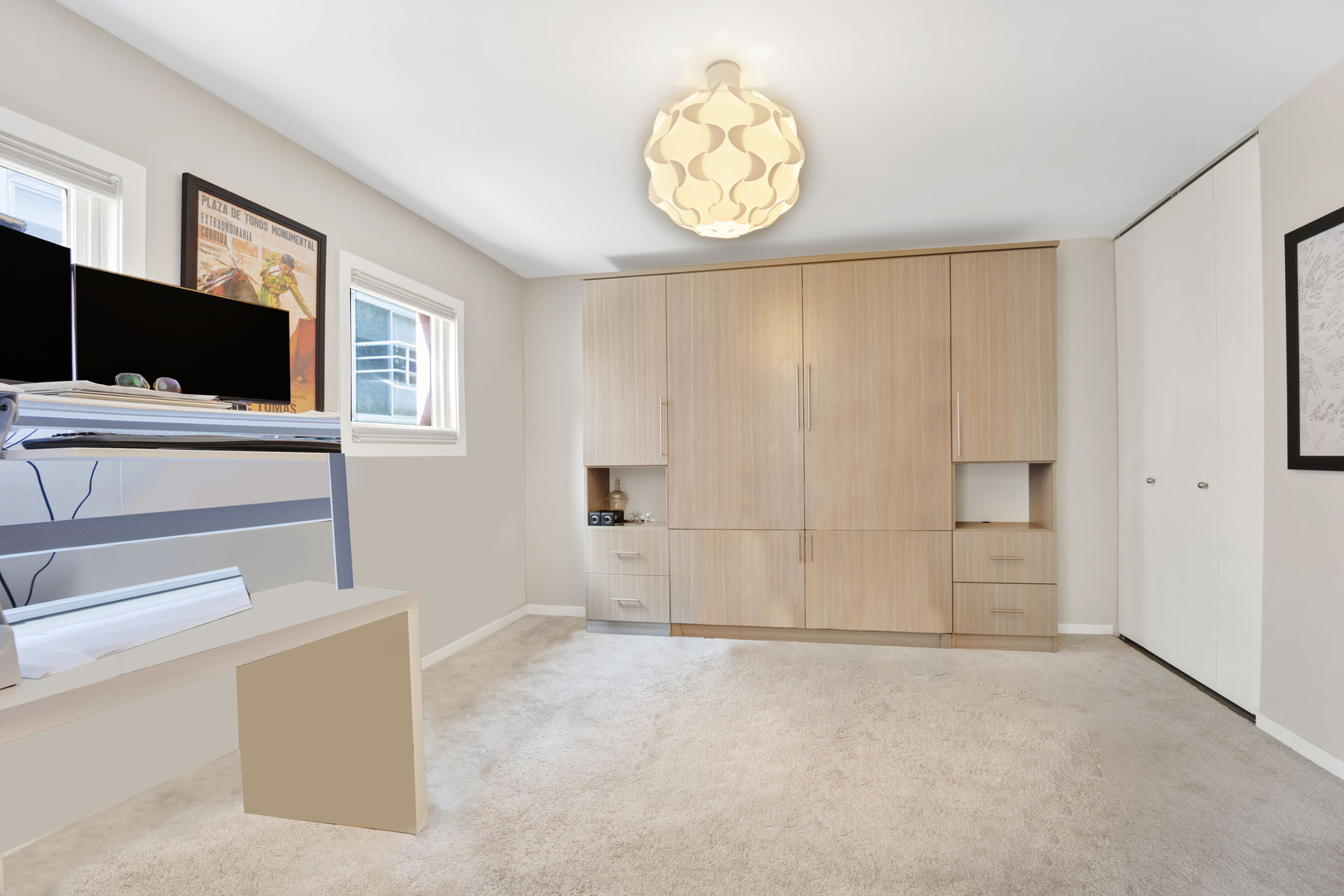 2946 N Wood Street Unit: B