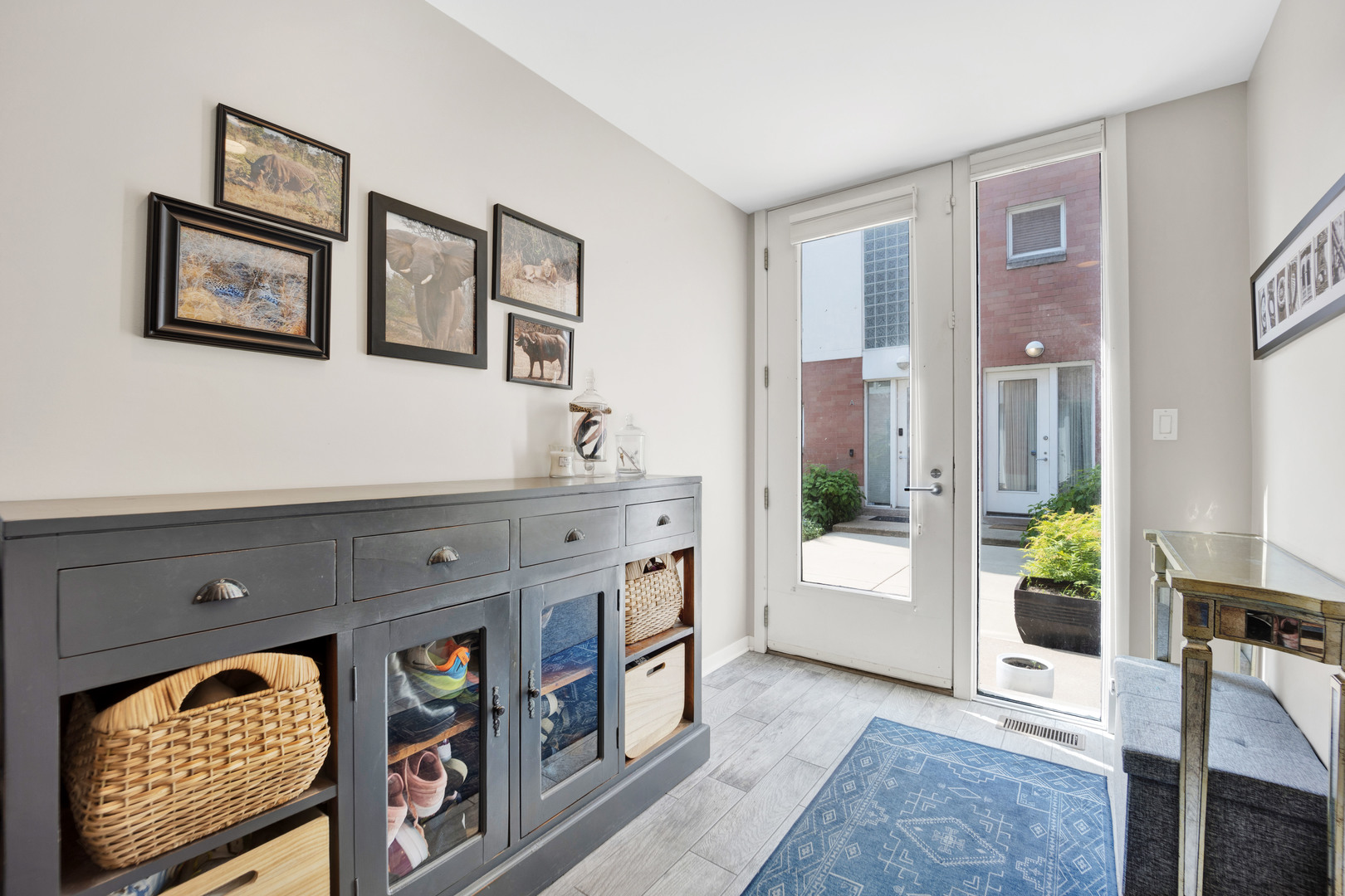 2946 N Wood Street Unit: B