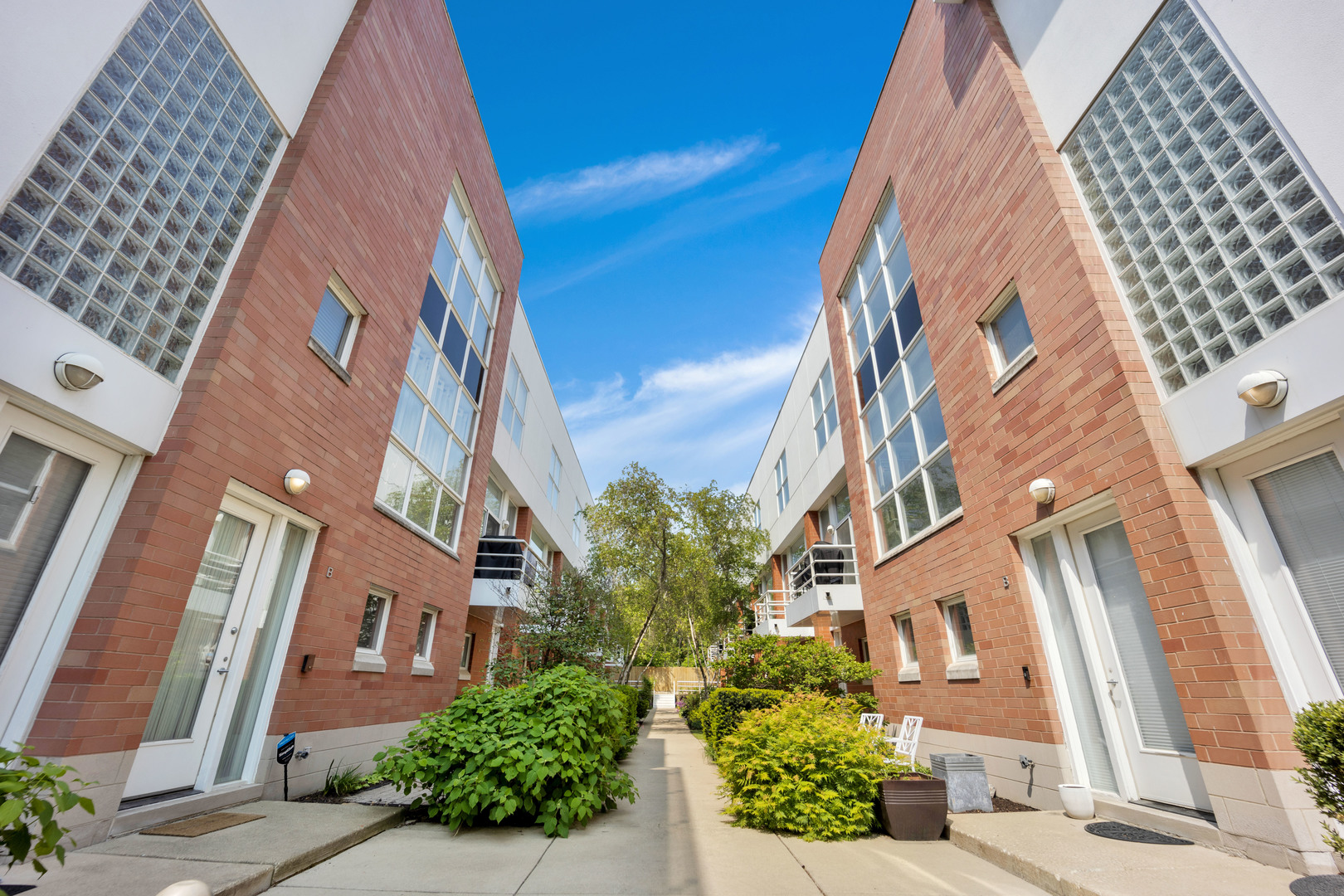 2946 N Wood Street Unit: B