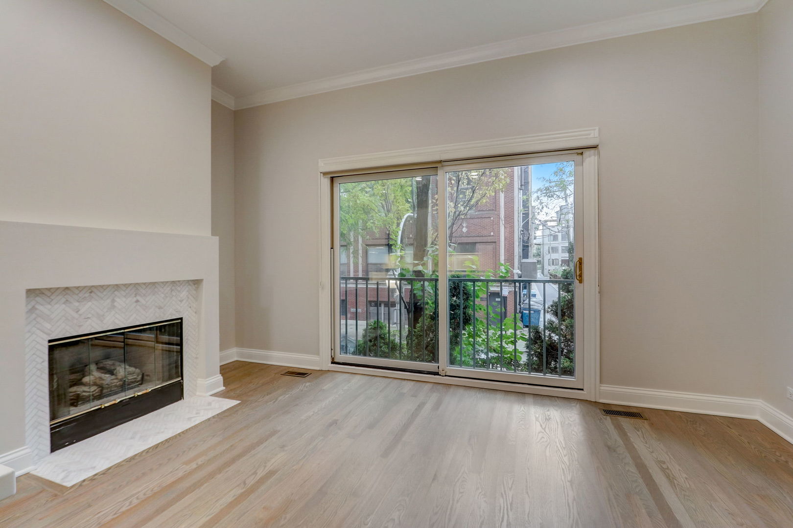 1401 N WIELAND Street Unit: H