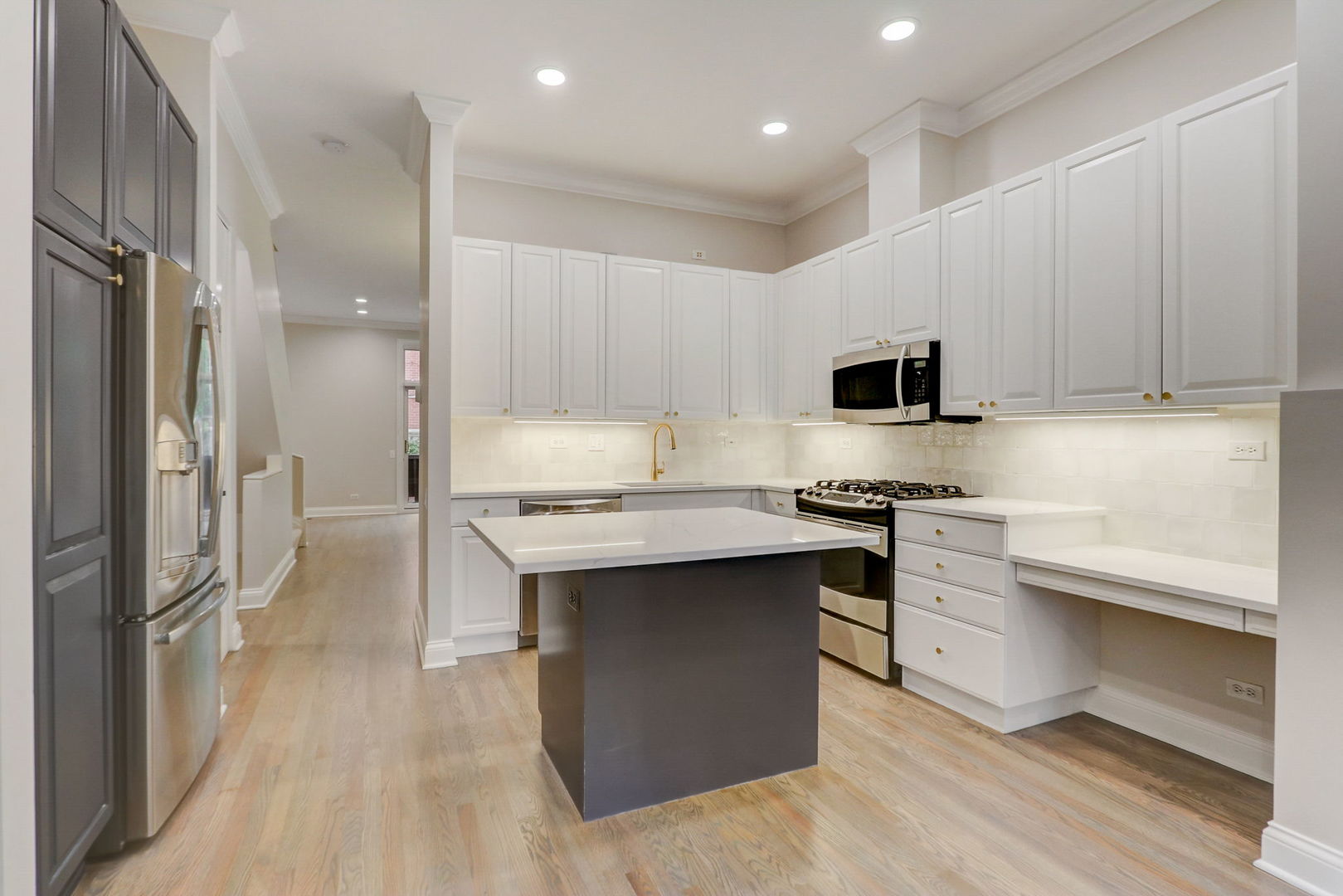 1401 N WIELAND Street Unit: H
