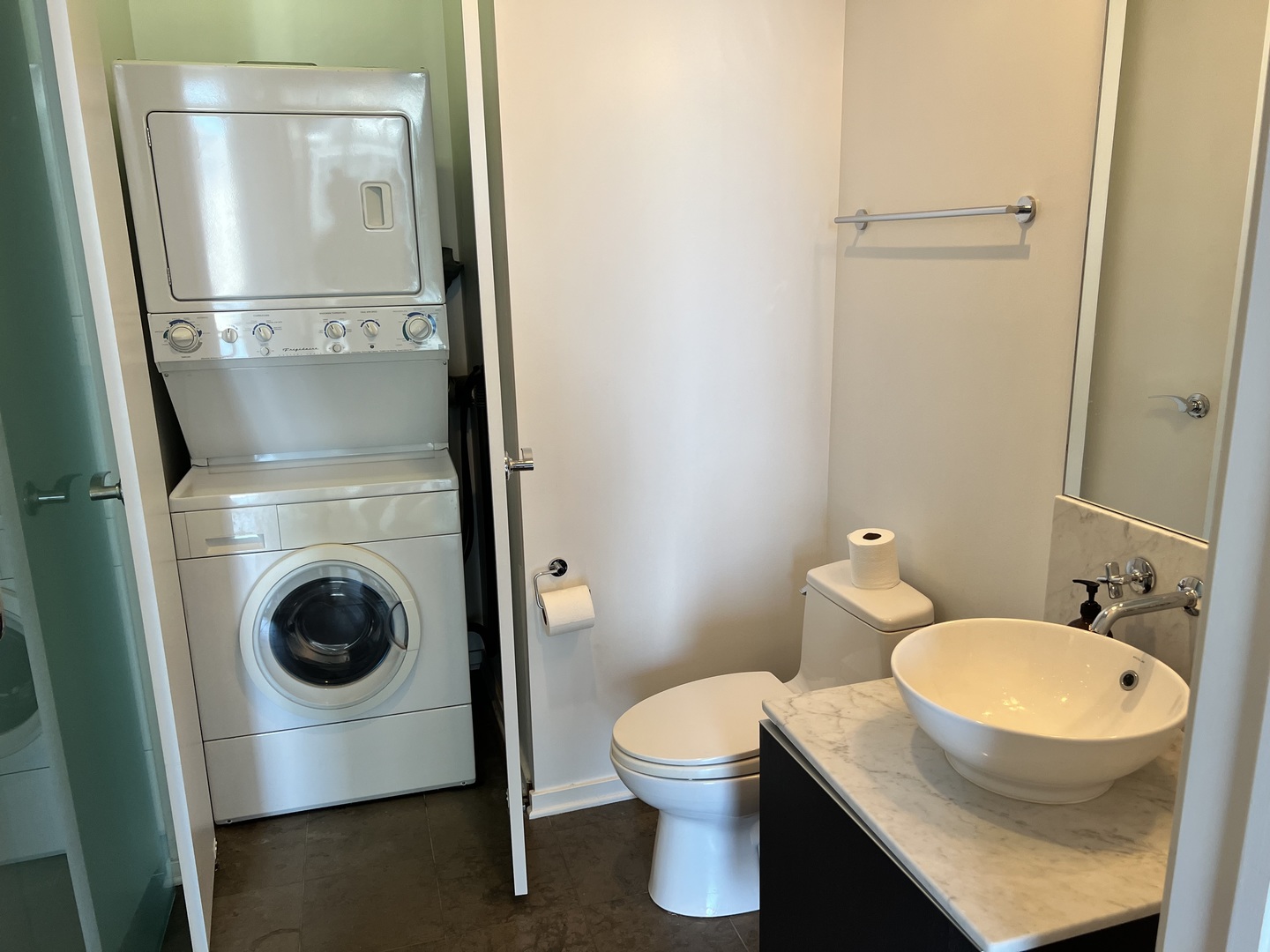 600 N Fairbanks Court Unit: 2303