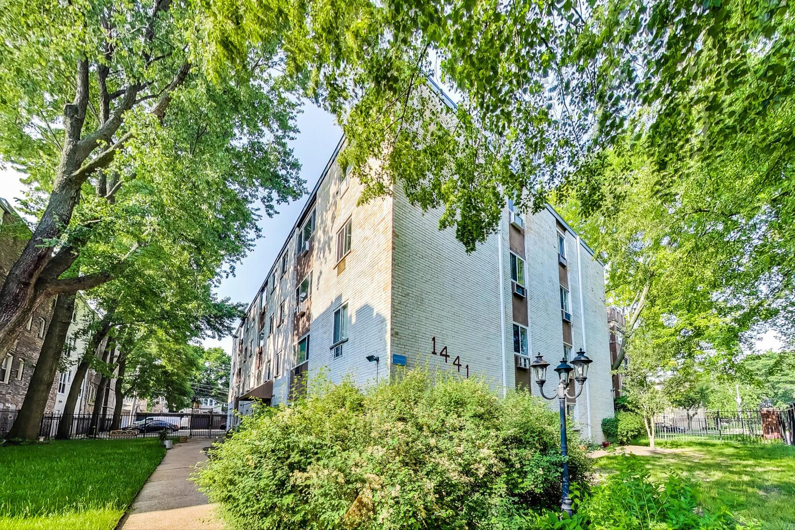 1441 W FARWELL Avenue Unit: 3F