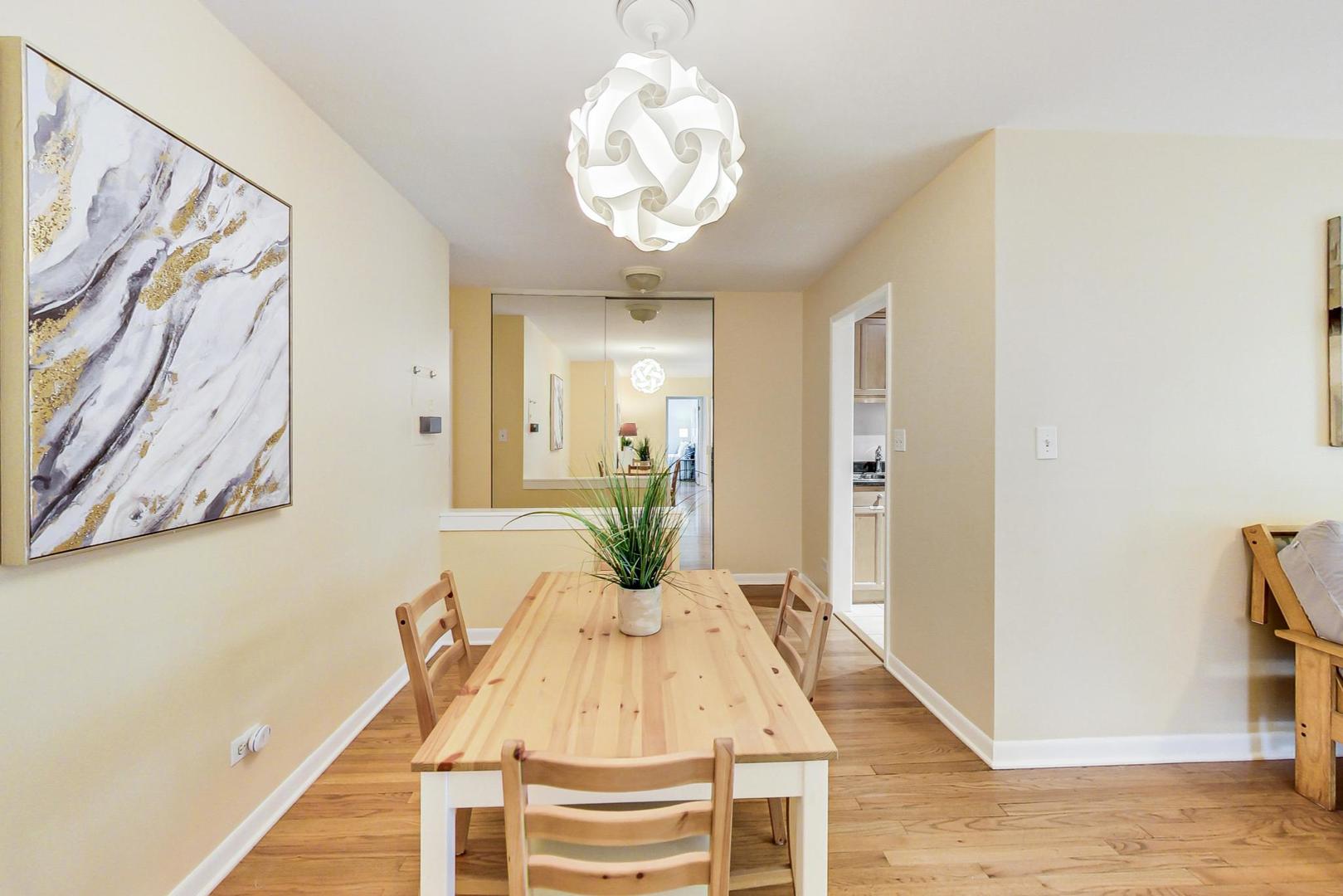 1441 W FARWELL Avenue Unit: 3F
