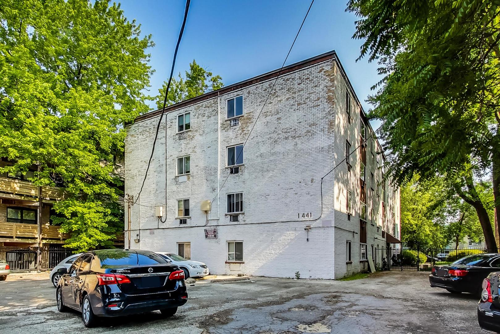 1441 W FARWELL Avenue Unit: 3F