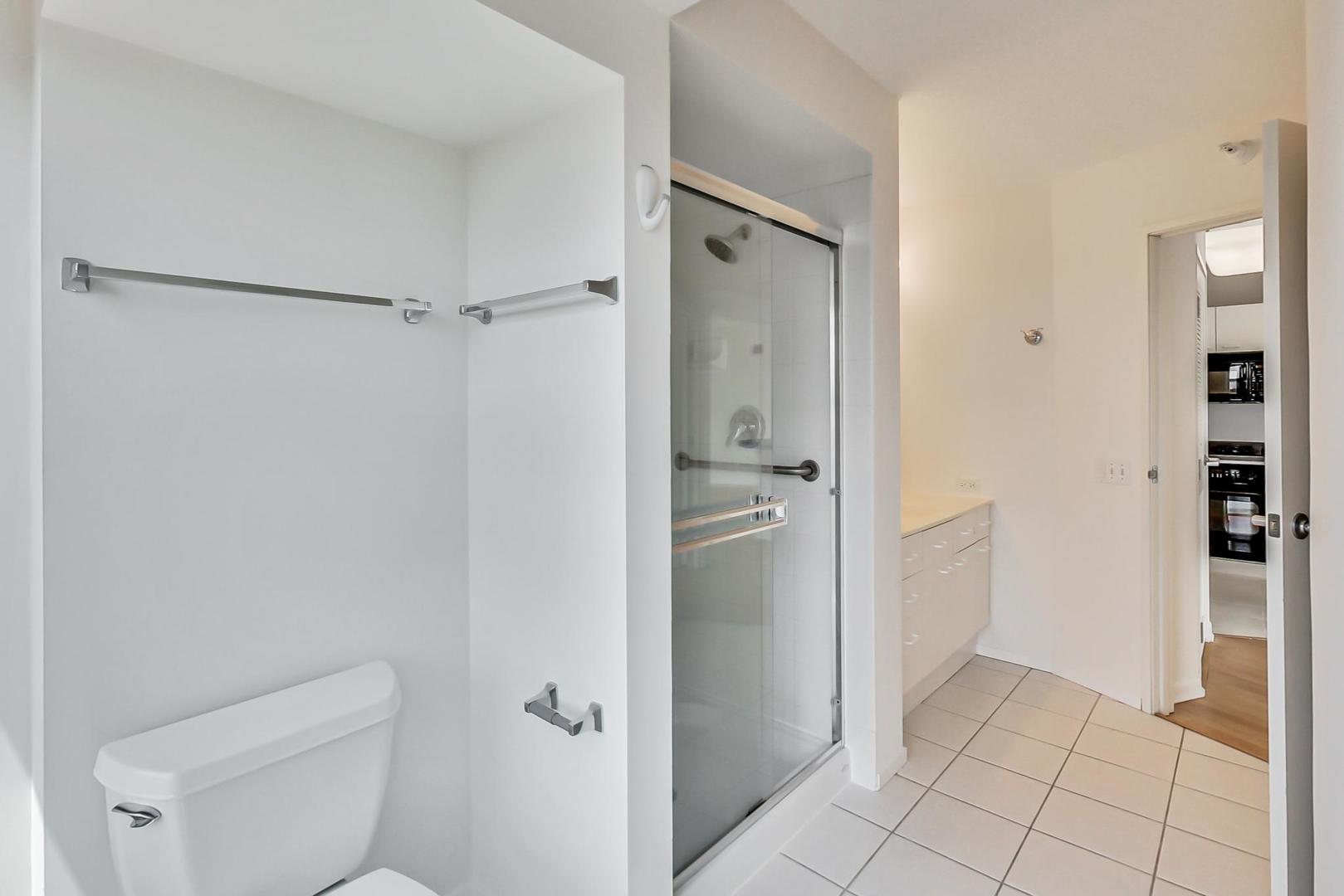 1720 Maple Avenue Unit: 1170