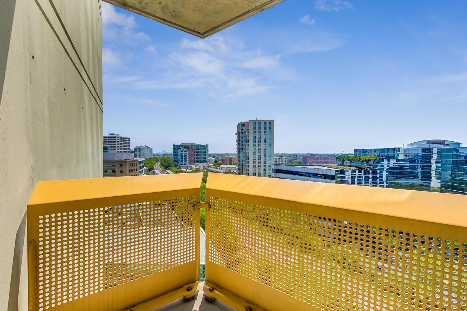 1720 Maple Avenue Unit: 1170