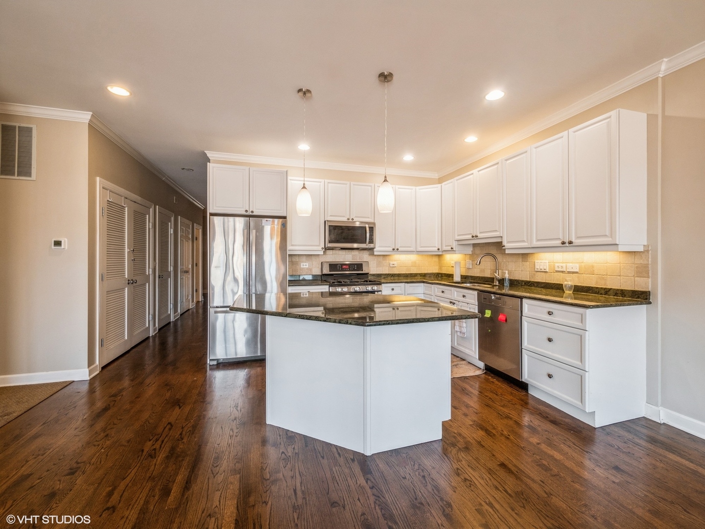 1475 W Irving Park Road Unit: 3W