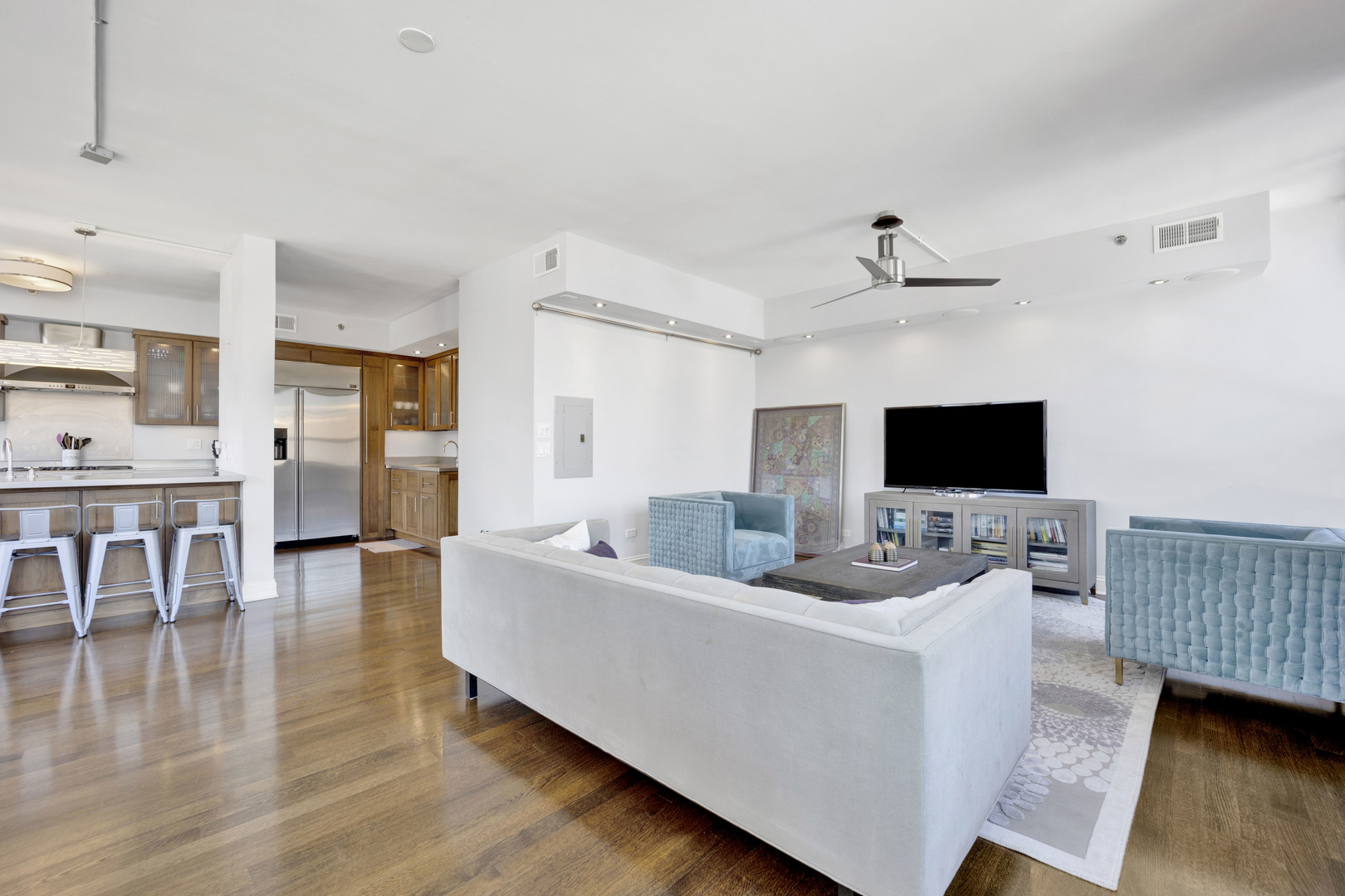 400 W Ontario Street Unit: 803