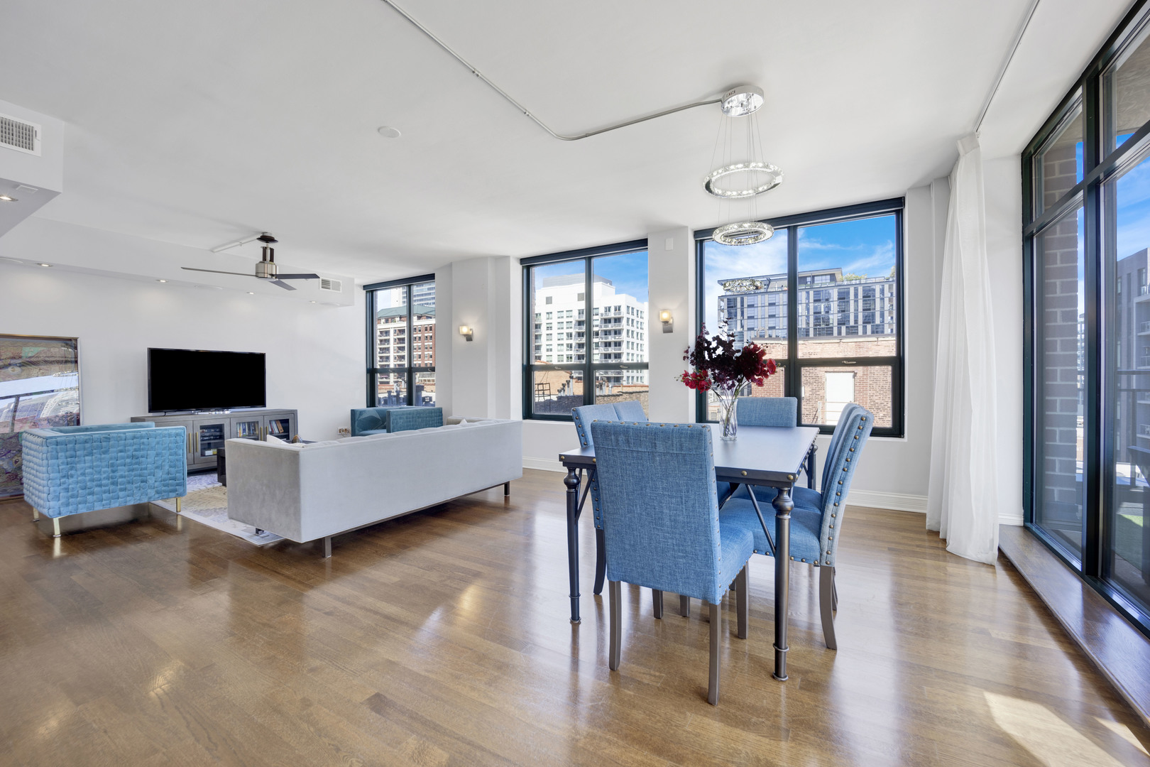 400 W Ontario Street Unit: 803