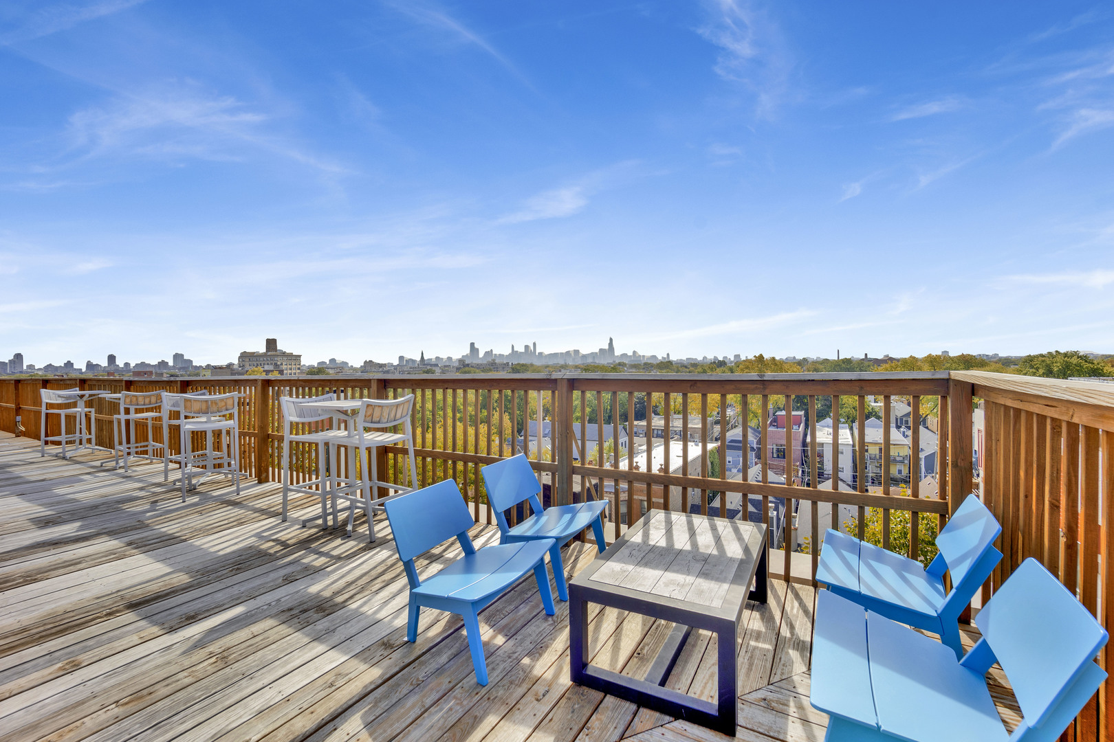 1800 W Roscoe Street Unit: 319