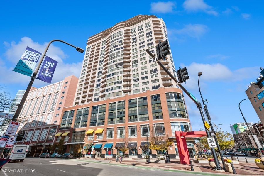 807 DAVIS Street Unit: 2012