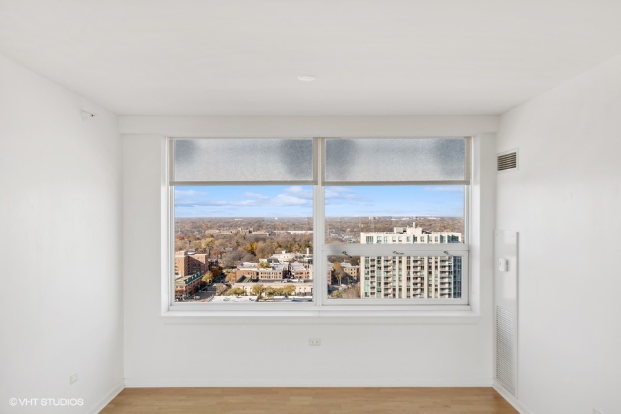 807 DAVIS Street Unit: 2012