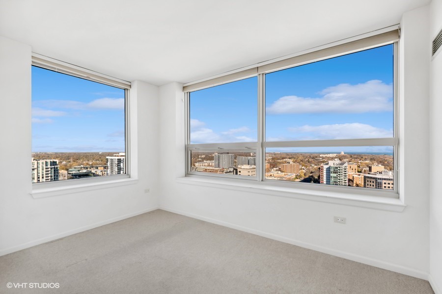 807 DAVIS Street Unit: 2012