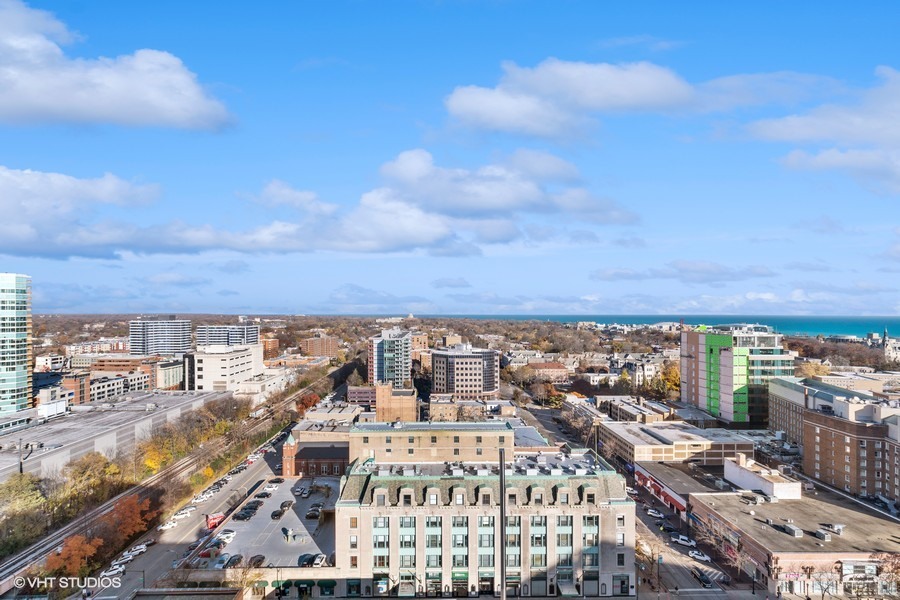807 DAVIS Street Unit: 2012
