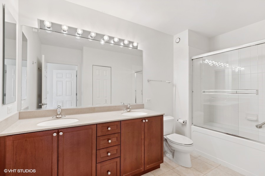 807 DAVIS Street Unit: 2012
