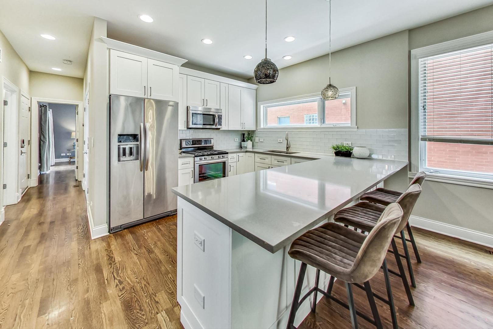 1911 W Crystal Street Unit: 1