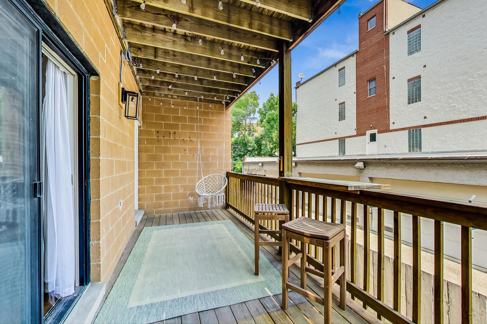 1911 W Crystal Street Unit: 1