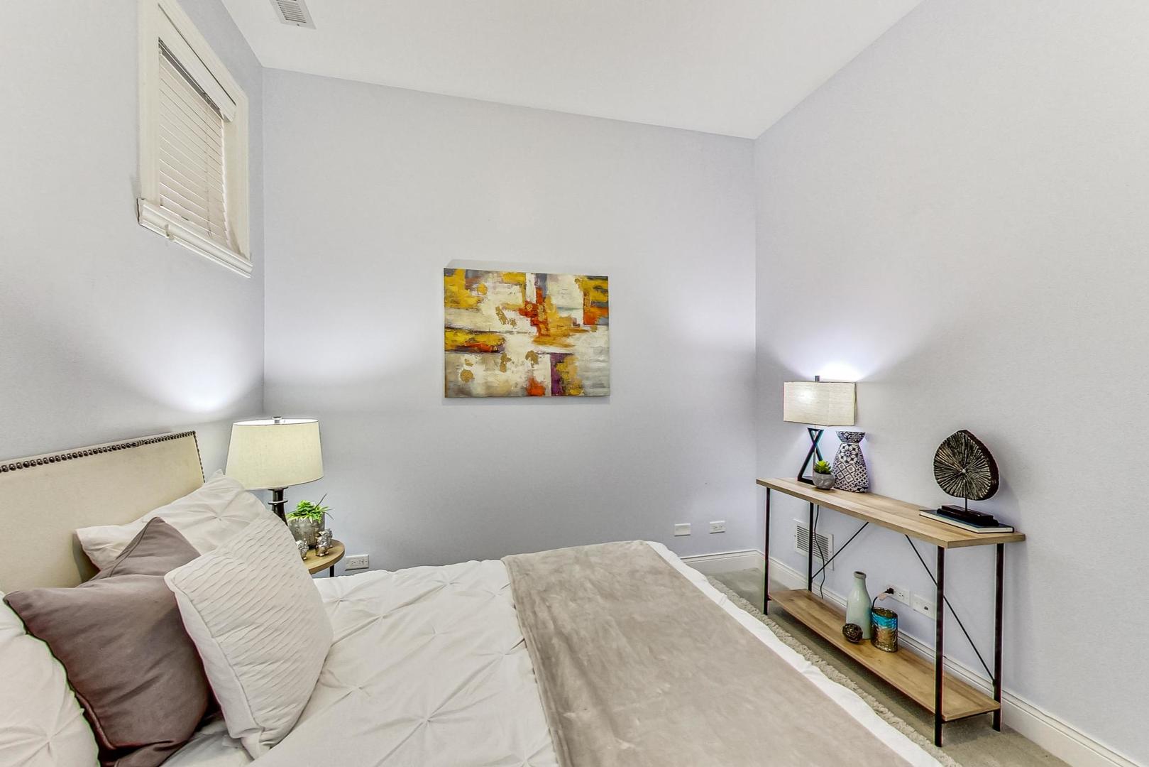 1911 W Crystal Street Unit: 1
