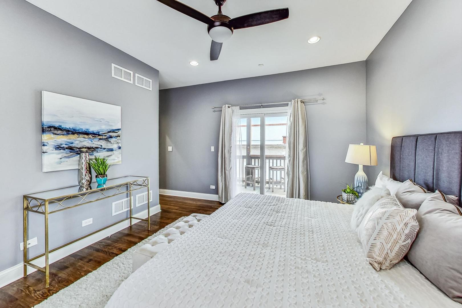 1911 W Crystal Street Unit: 1