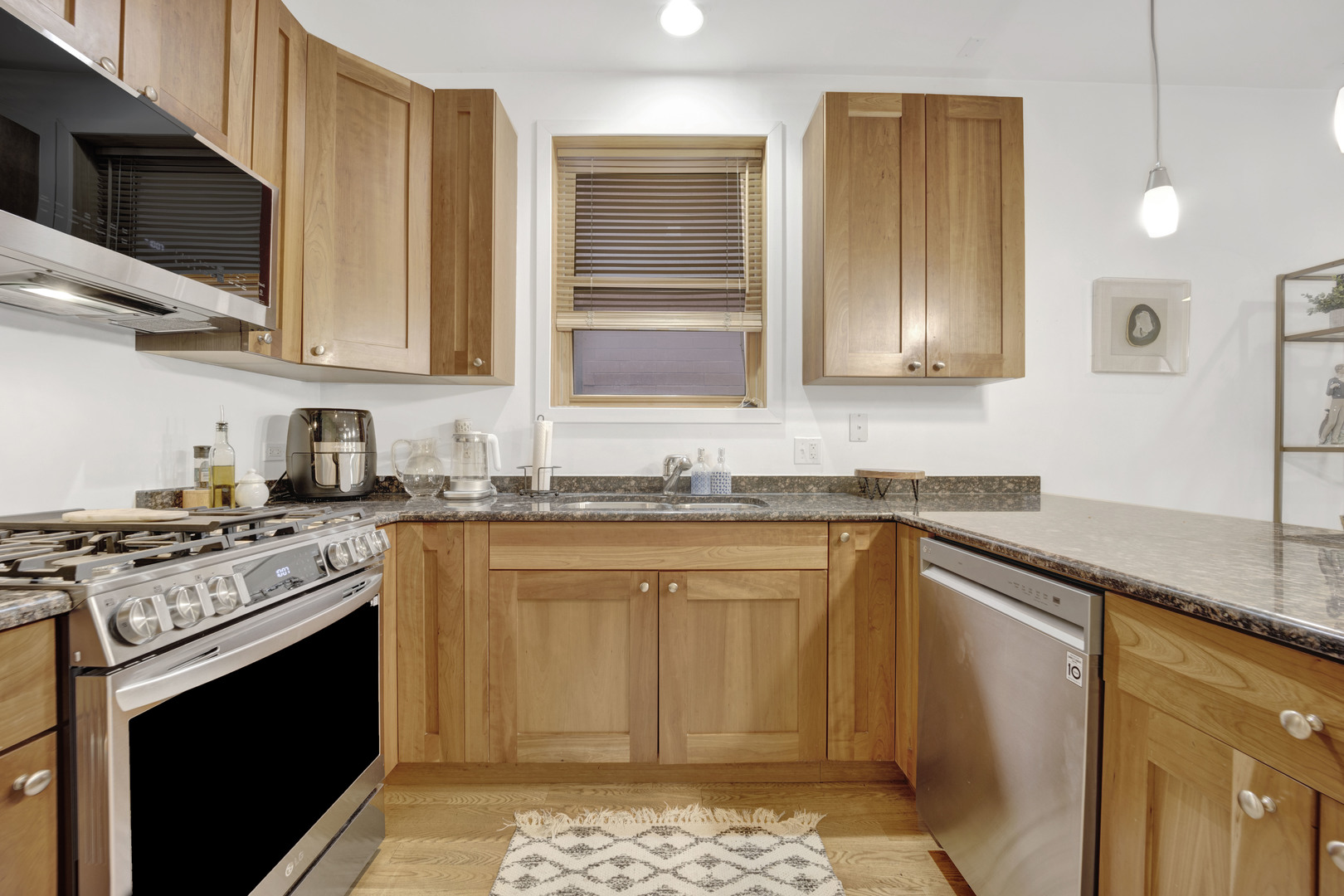 2202 W Huron Street Unit: 2