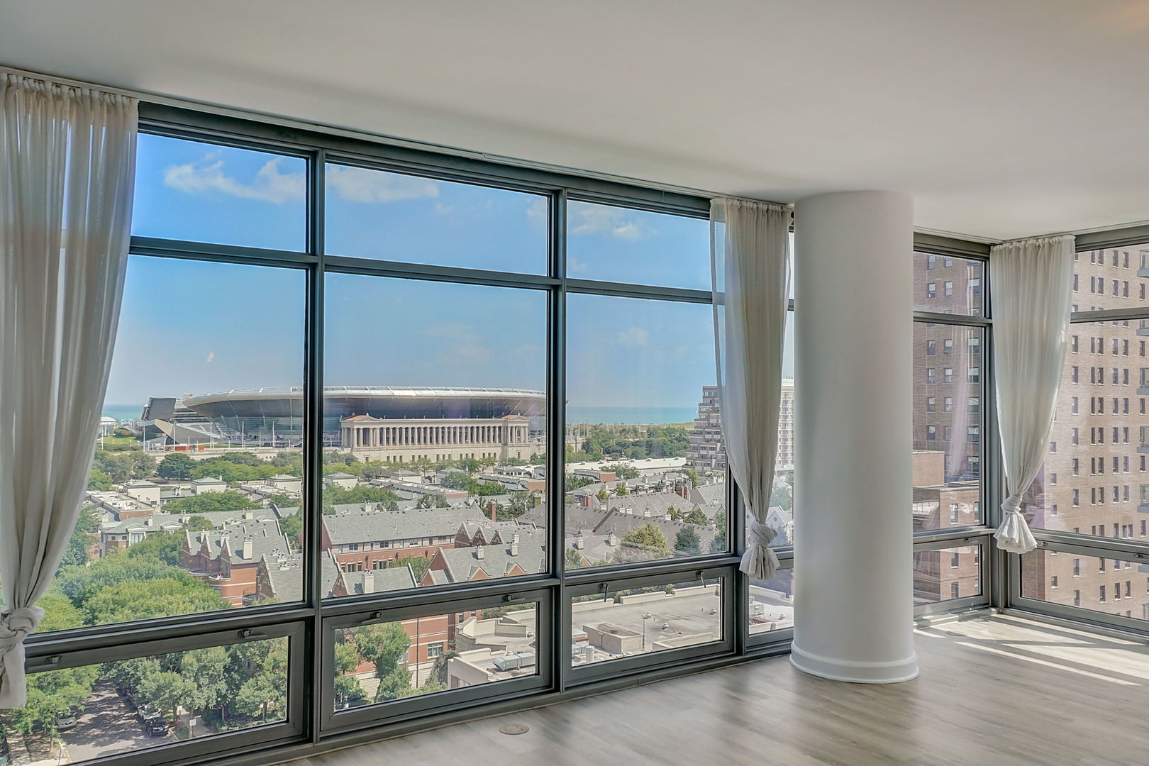 100 E 14th Street Unit: 1105