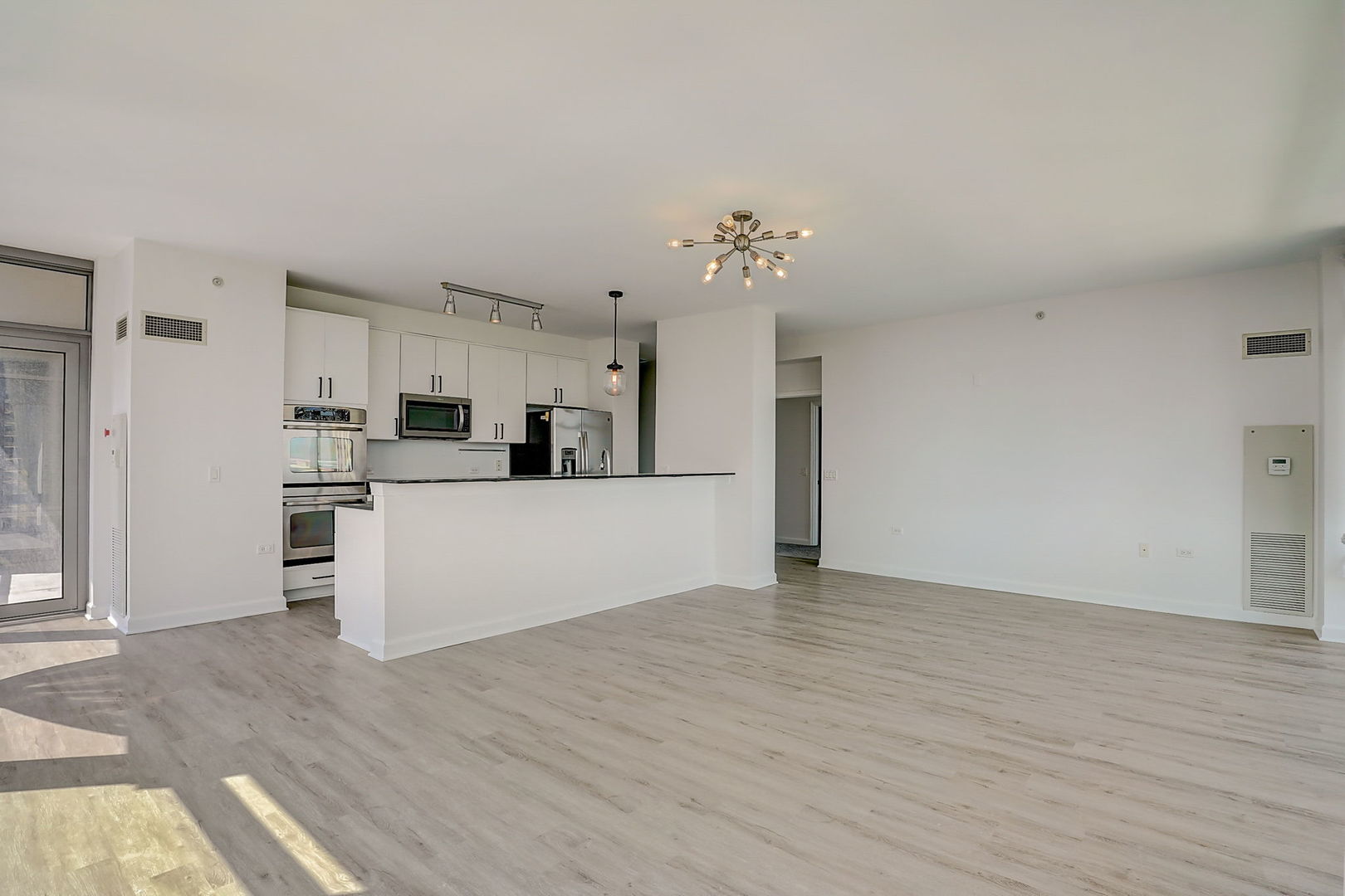 100 E 14th Street Unit: 1105