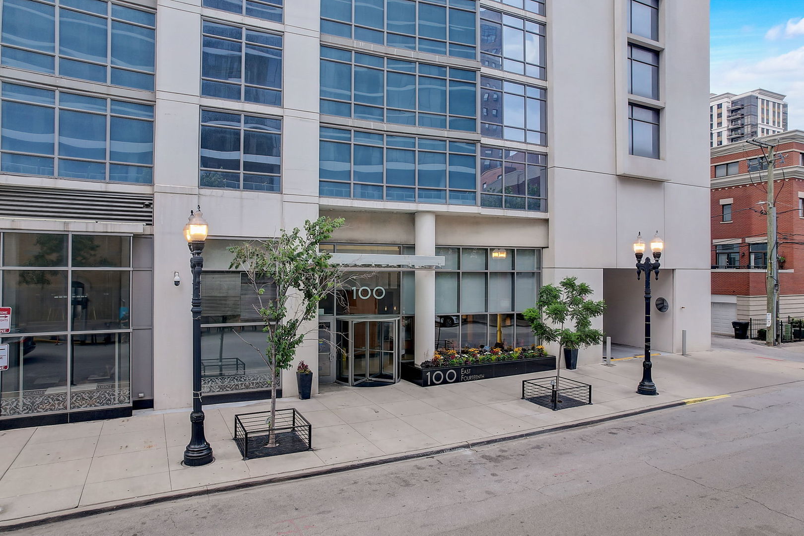 100 E 14th Street Unit: 1105