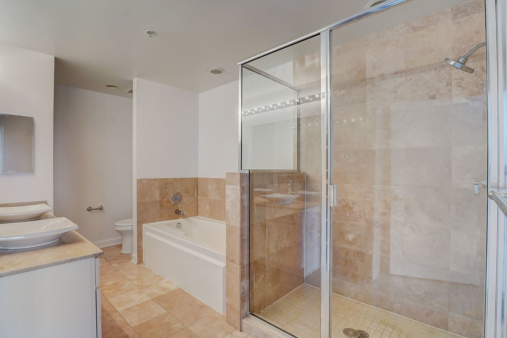 100 E 14th Street Unit: 1105