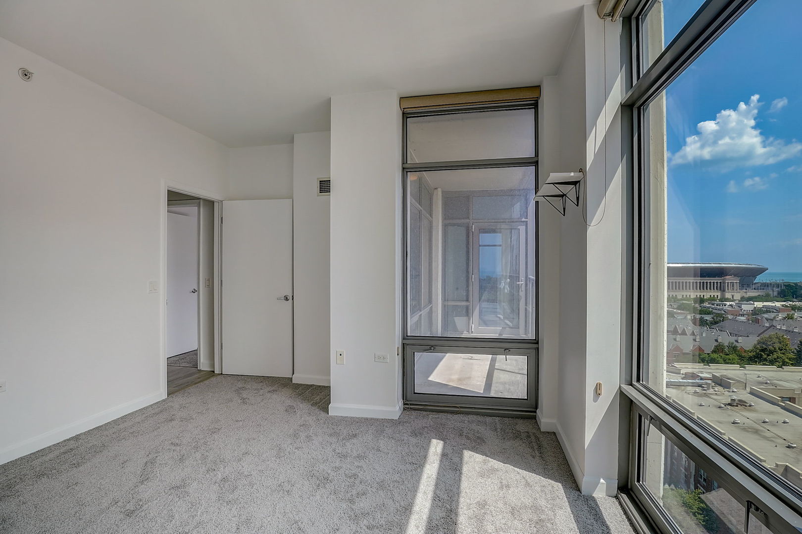 100 E 14th Street Unit: 1105