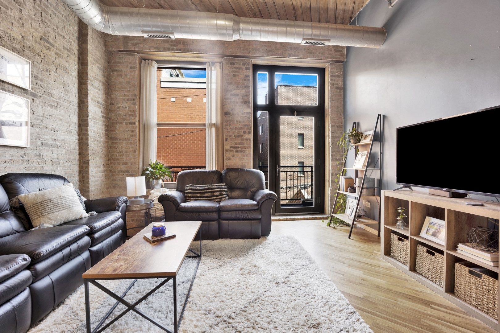 1040 W Adams Street Unit: 258