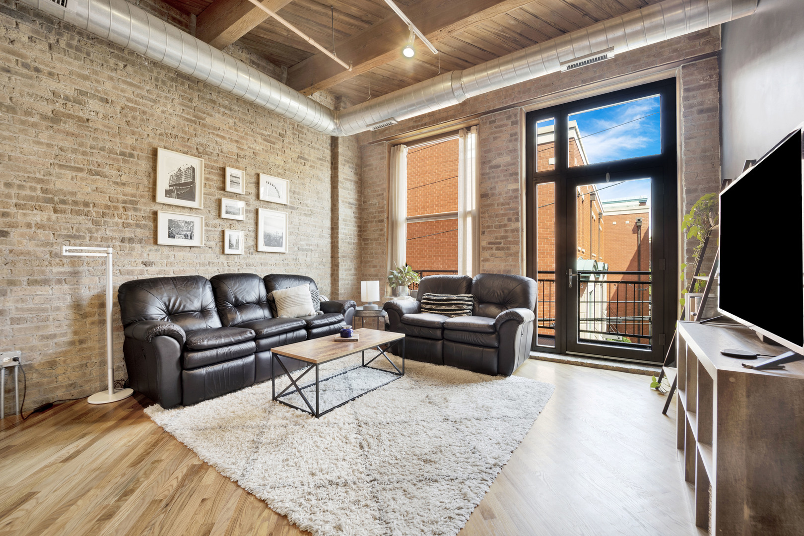 1040 W Adams Street Unit: 258