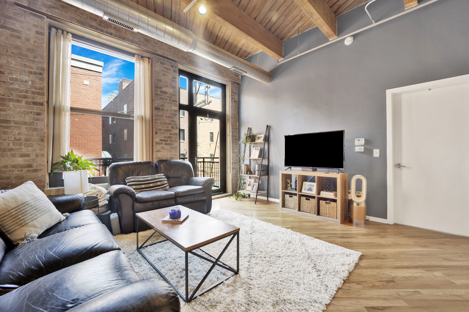 1040 W Adams Street Unit: 258