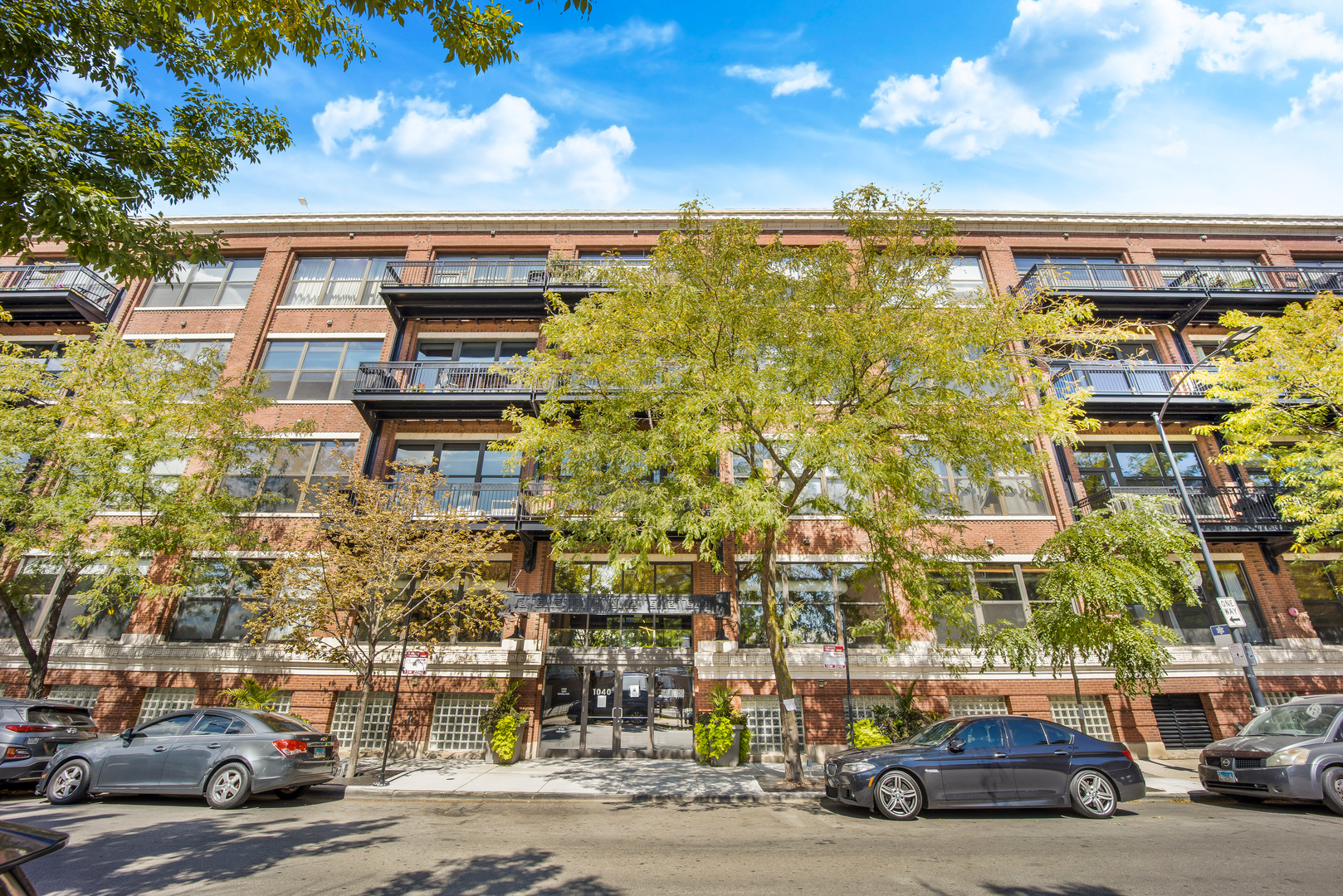 1040 W Adams Street Unit: 258
