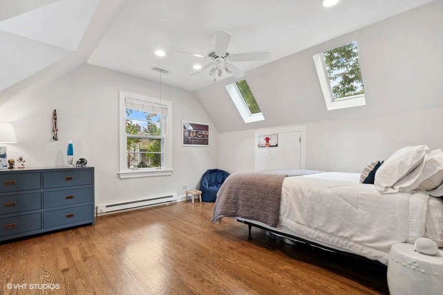 1373 Ashland Lane