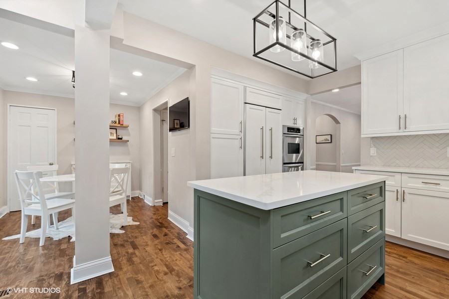 1373 Ashland Lane