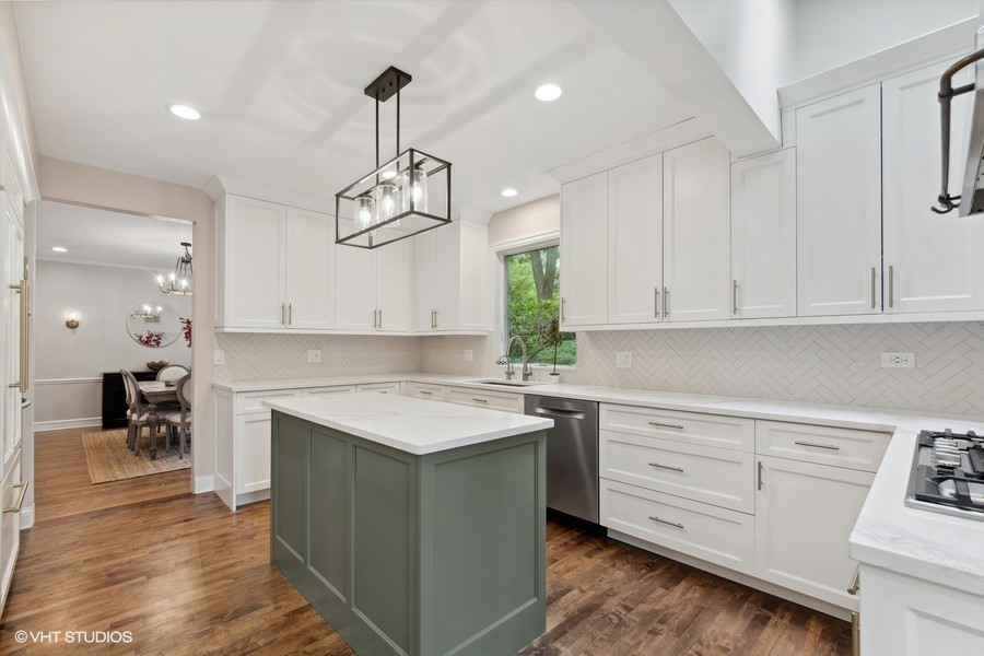 1373 Ashland Lane