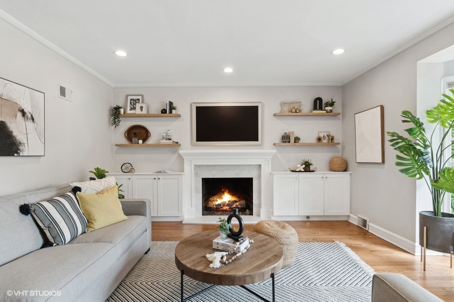 1373 Ashland Lane