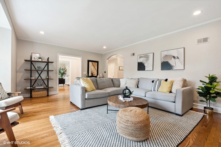 1373 Ashland Lane