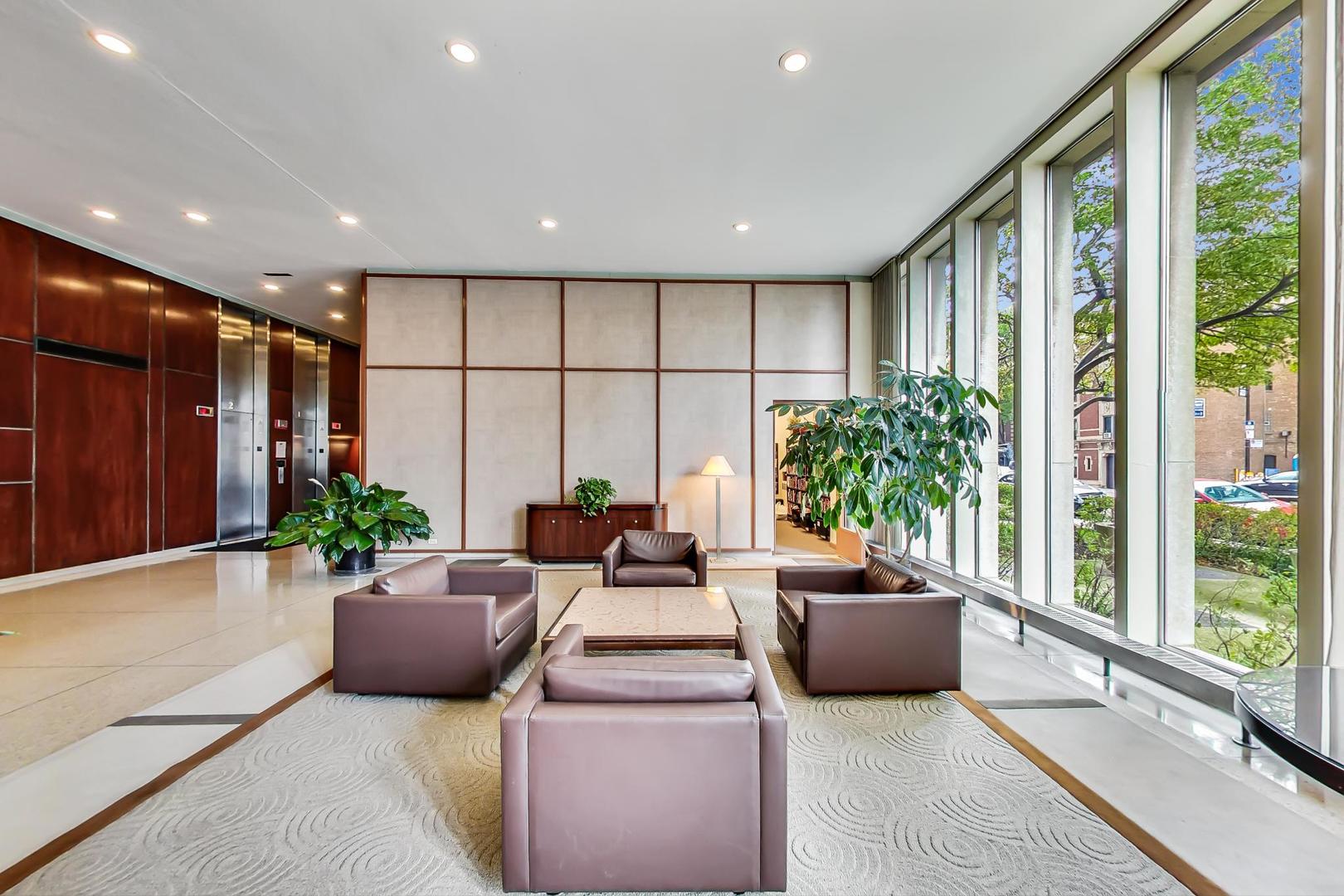 3550 N Lake Shore Drive Unit: 1408