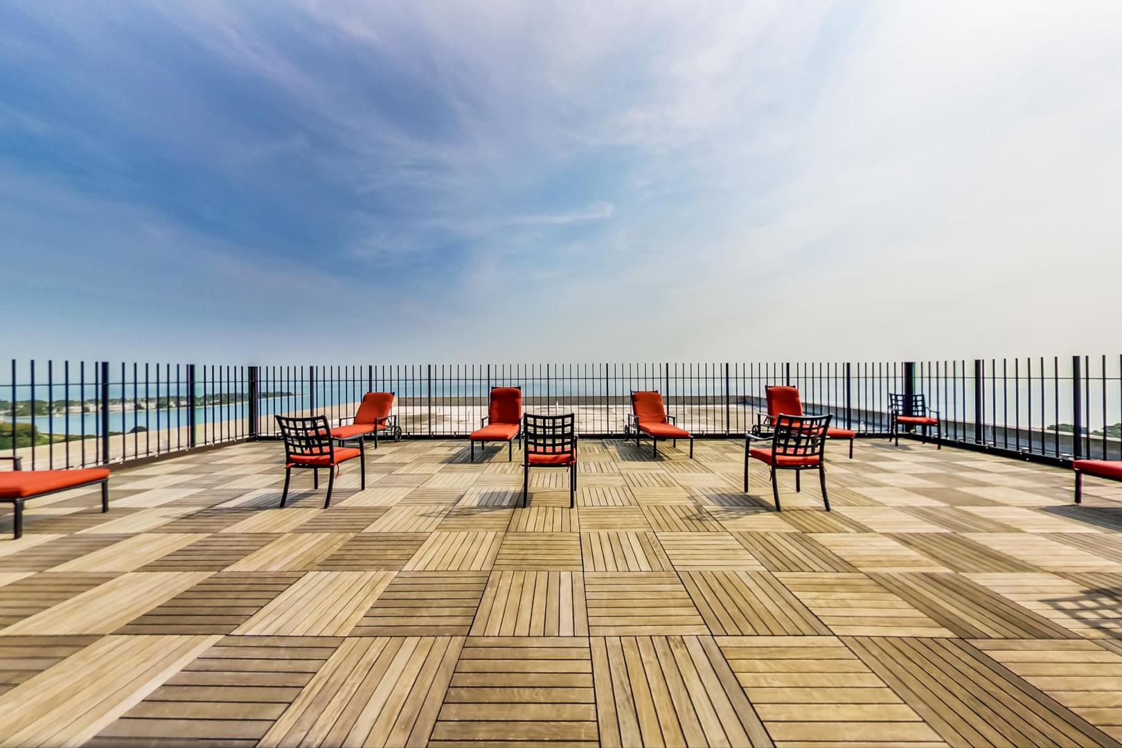 3550 N Lake Shore Drive Unit: 1408