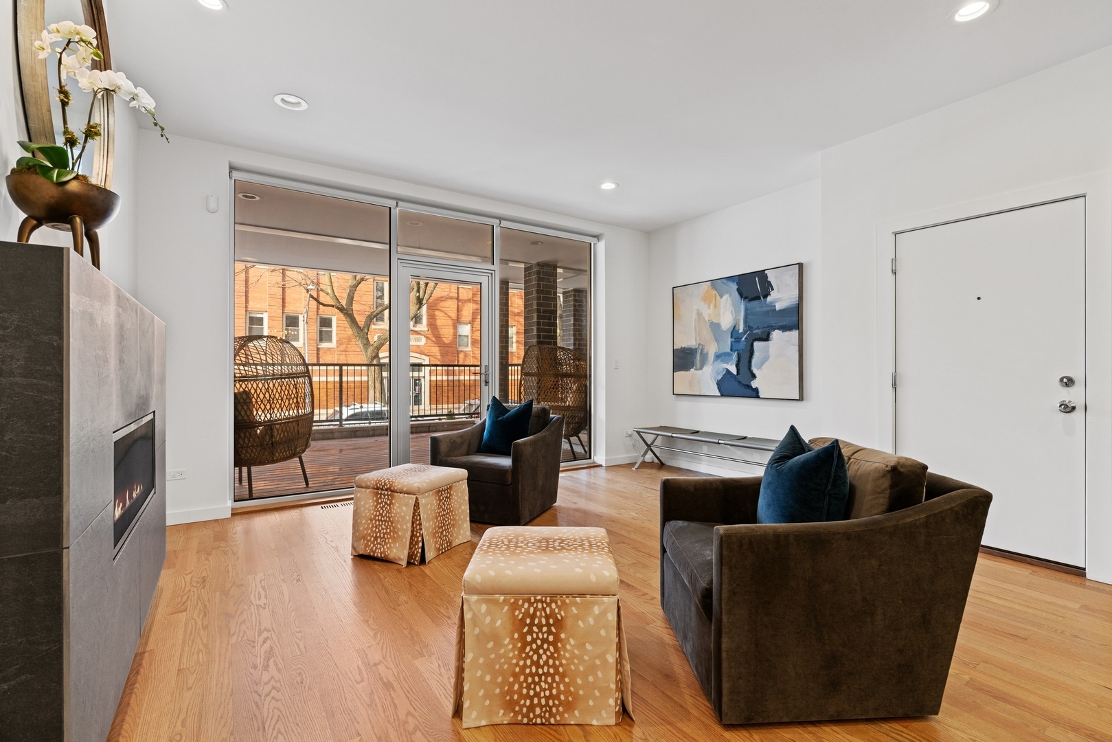 2237 N Hoyne Avenue Unit: 1S