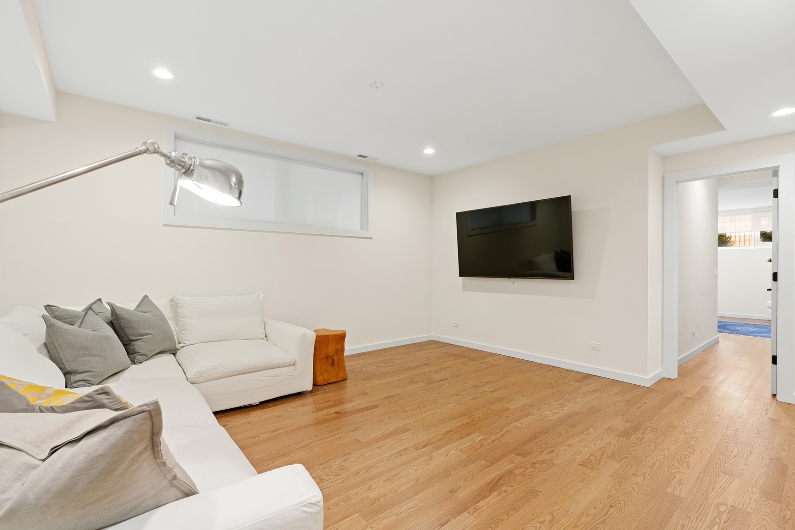 2237 N Hoyne Avenue Unit: 1S
