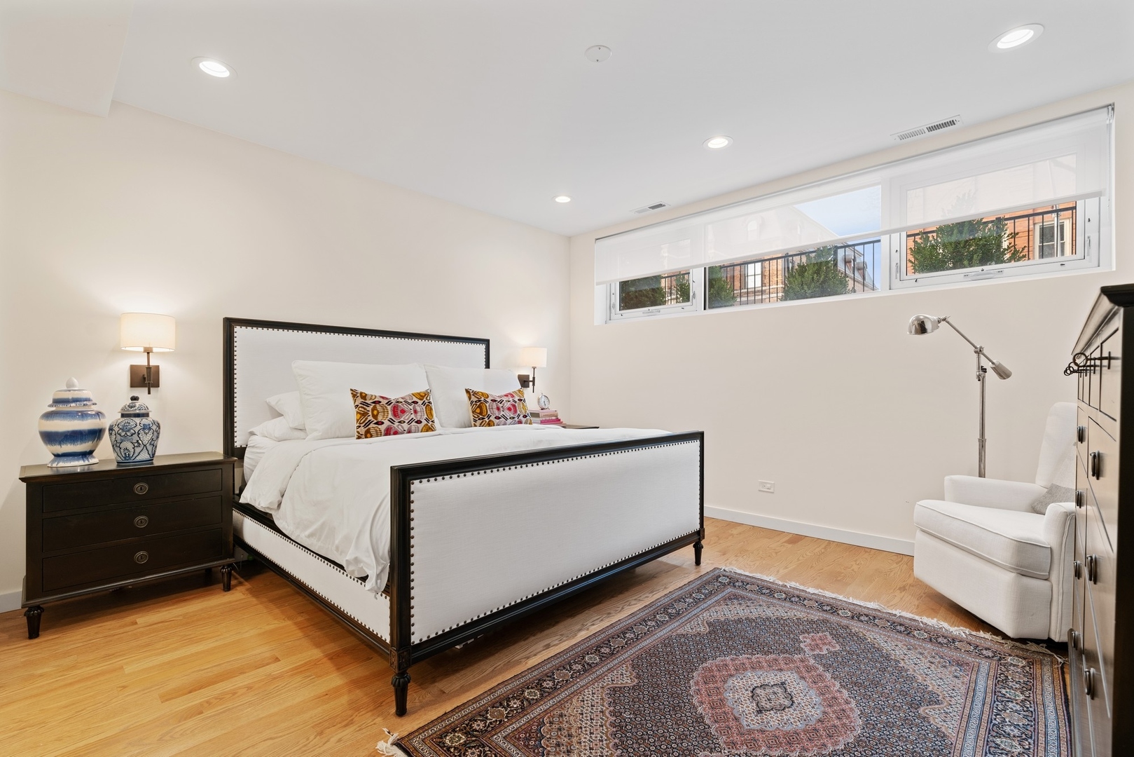 2237 N Hoyne Avenue Unit: 1S