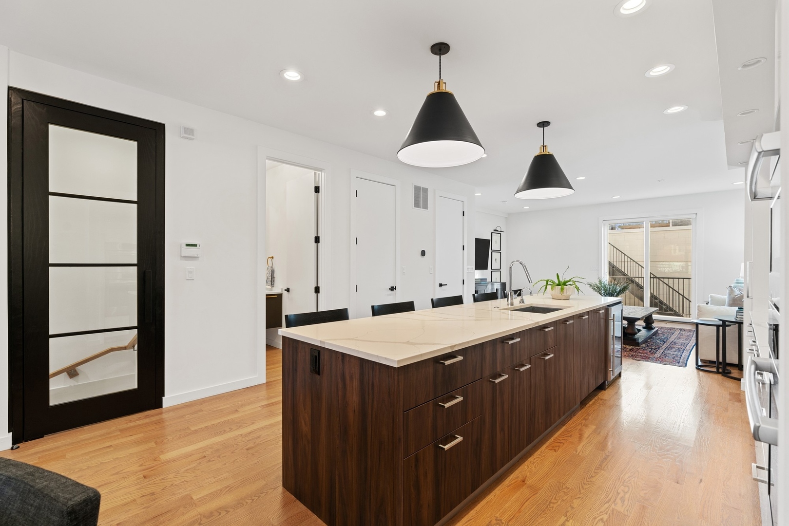 2237 N Hoyne Avenue Unit: 1S
